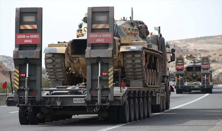 טנקים טורקיים בדרך לגבול עם סוריה 