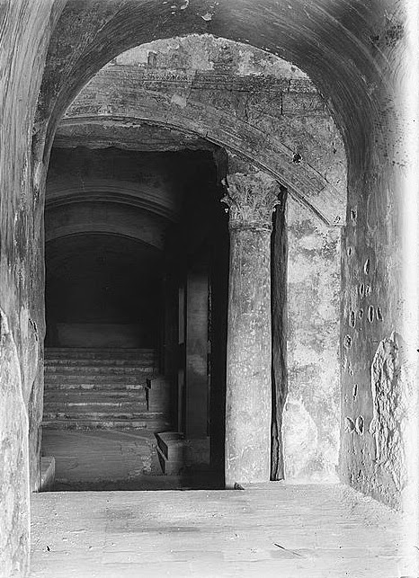 Chamber, column and staircase under the al Aqsa mosque. "Ancient entrance to the Temple," according to the Library of Congress caption (1927)