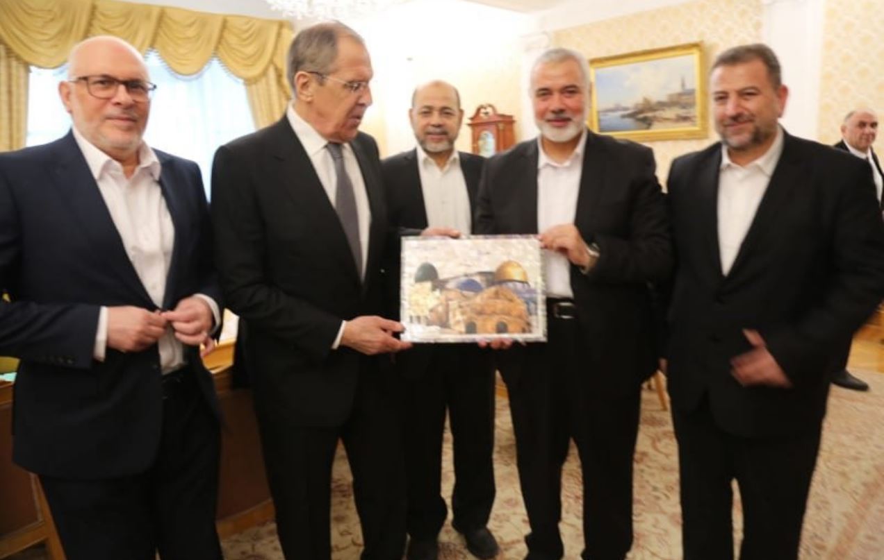 פגישת שר החוץ הרוסי לברוב עם מנהיג חמאס הנייה