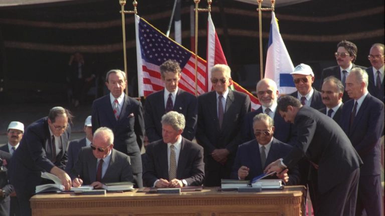 חתימת הסכם השלום עם ירדן