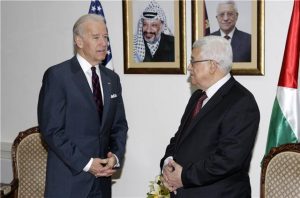 פגישת עבאס דיין במוקטעה // צילום: WAFA