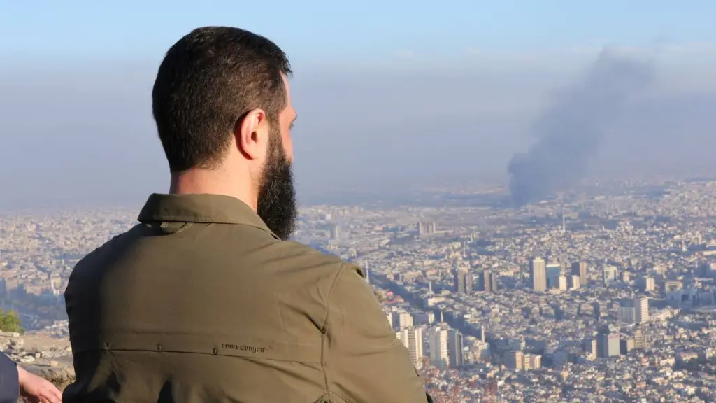 סוריה מתפרקת מבפנים: האם אל-ג'ולאני יביא גאולה – או חורבן? (Wikimedia)